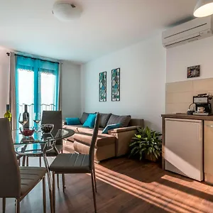  Apartament Market
