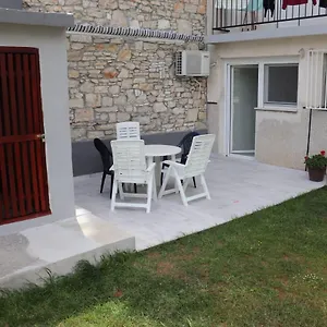  Apartament Nika