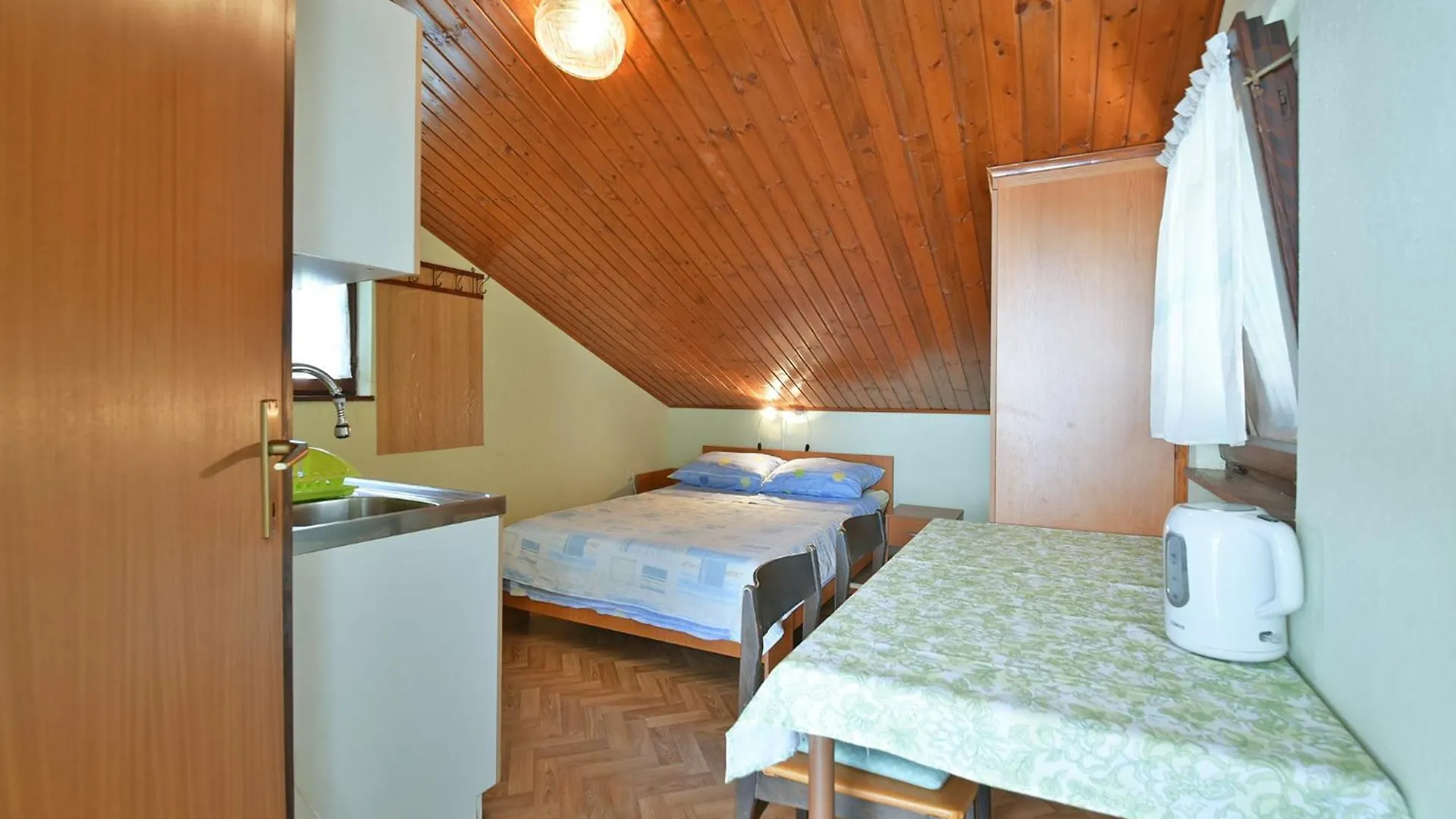 Apartments Ivan 41 Pula Croatia