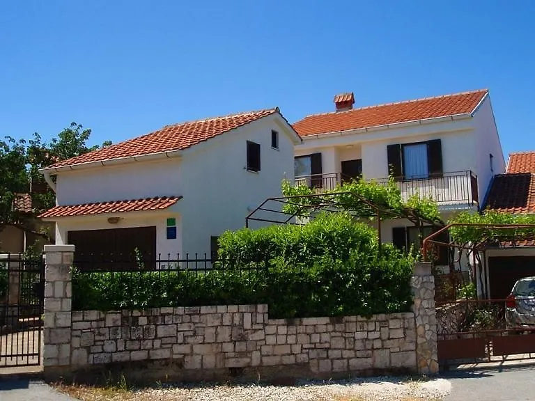 Apartments Ivan 41 Pula Croatia